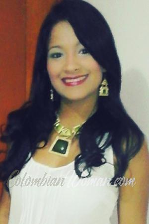 156923 - Yinis Age: 32 - Colombia