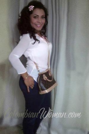 158172 - Linda Age: 38 - Colombia