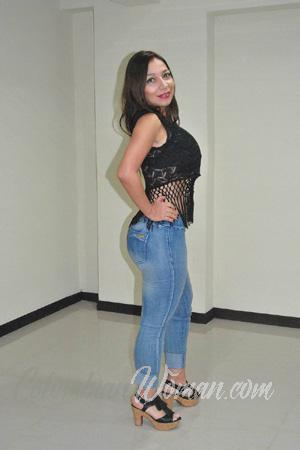 160035 - Luz Dary Age: 52 - Costa Rica