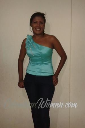 160200 - Nohemi Age: 44 - Colombia