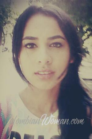 162947 - Adriana Age: 30 - Colombia