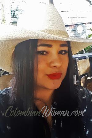 172820 - Sandra Age: 34 - Colombia