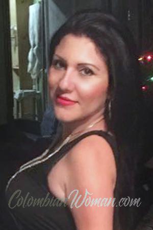 173735 - Katherine Age: 43 - Costa Rica