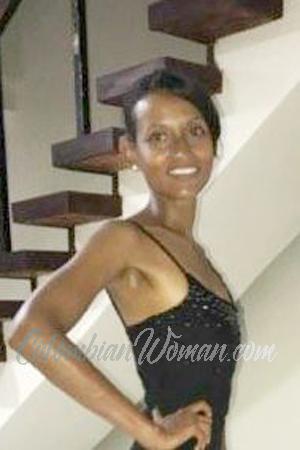 173738 - Stephanie Age: 37 - Costa Rica