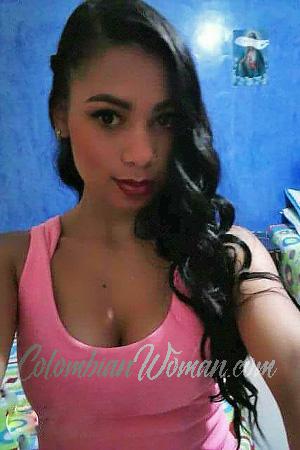 173793 - Viviana Age: 27 - Colombia