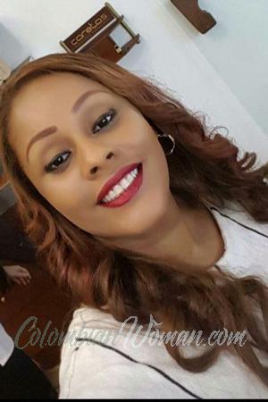 177101 - Luz Age: 46 - Colombia