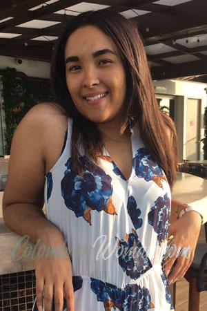 180475 - Valentina Age: 27 - Colombia