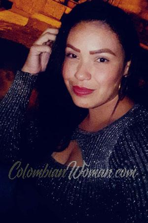 182412 - Leidi Diana Age: 38 - Colombia