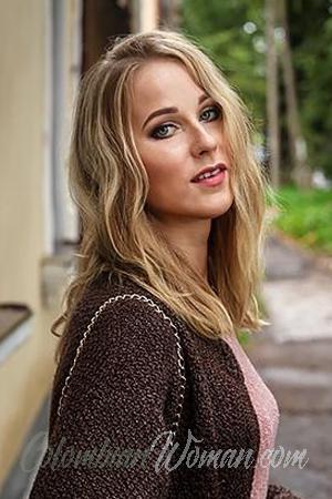 184365 - Tatiyana Age: 34 - Russia