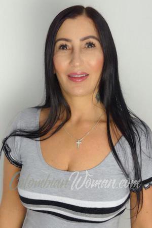 185424 - Yanet Age: 55 - Colombia
