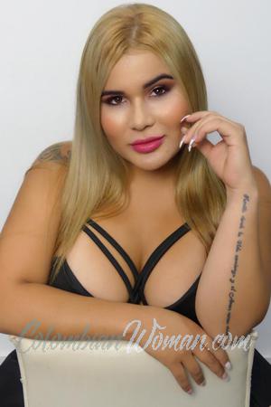 186566 - Marlin Age: 32 - Colombia