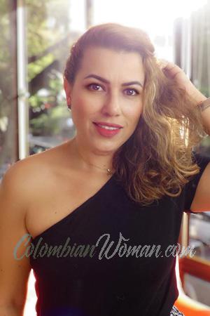 190289 - Angela Age: 48 - Colombia