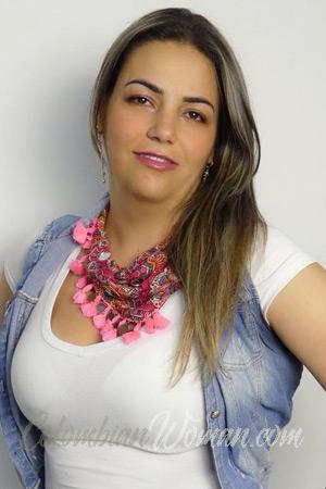 190461 - July Age: 37 - Colombia