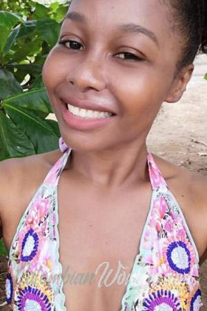 195912 - Liliana Age: 46 - Colombia