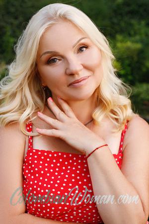 197090 - Valentina Age: 62 - Ukraine