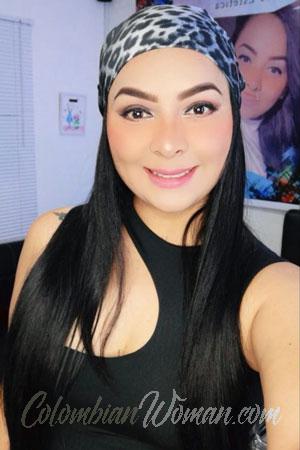 201729 - Sandra Age: 37 - Colombia