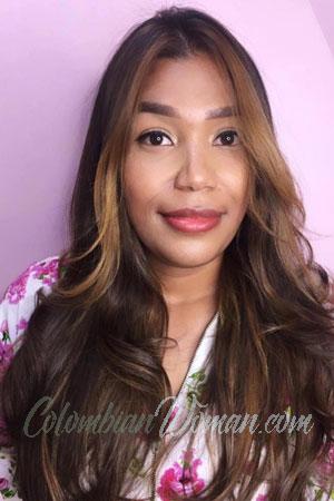 202516 - Andrea Age: 30 - Colombia