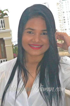 204006 - Paola Age: 25 - Colombia