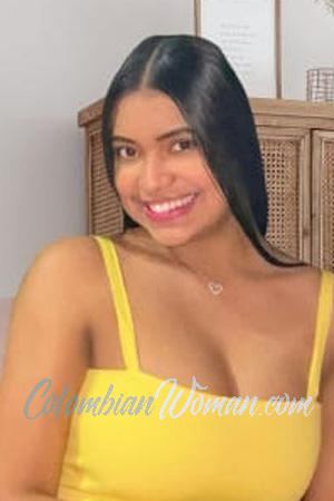 204012 - Valeria Age: 25 - Colombia