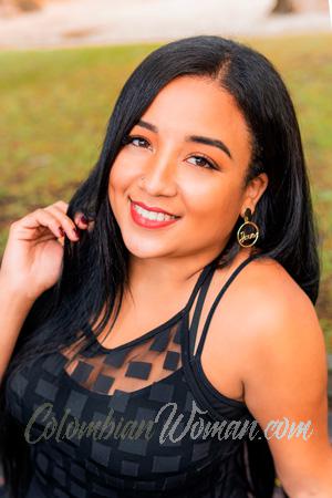 207504 - Sara Age: 25 - Colombia
