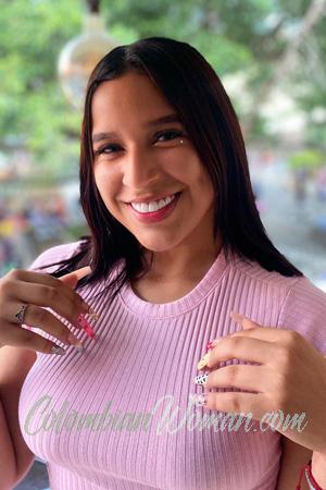 209663 - Yurani Age: 22 - Colombia