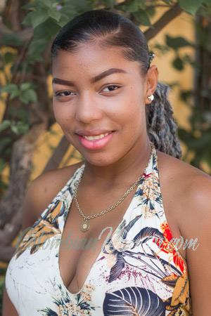 209978 - Nayelis Age: 24 - Colombia