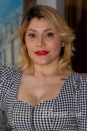 210287 - Oriana Age: 44 - Colombia