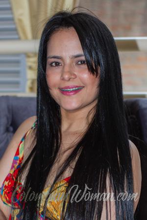 210288 - Erika Age: 35 - Colombia