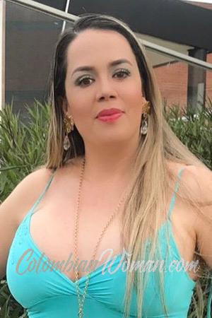 210422 - Tania Age: 44 - Colombia