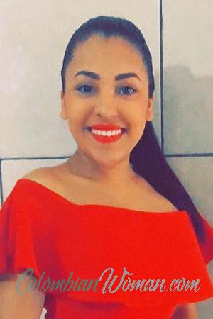 210440 - Mariana Age: 27 - Costa Rica