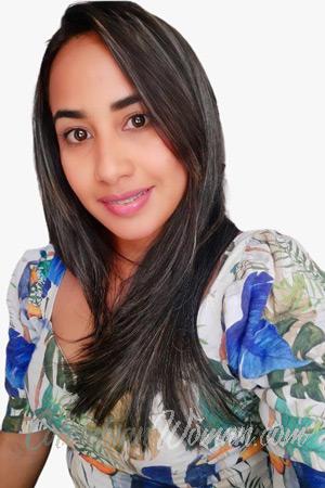 211147 - Carolina Age: 34 - Colombia