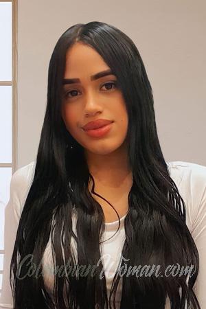 212986 - Nathalia Age: 23 - Colombia