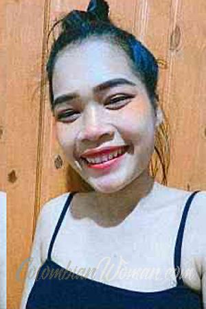 213070 - Chittarat Age: 30 - Thailand