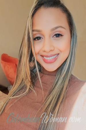 213984 - Estefania Age: 33 - Colombia