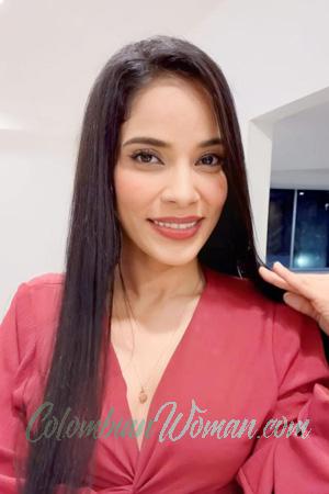 213989 - Sandra Age: 42 - Colombia