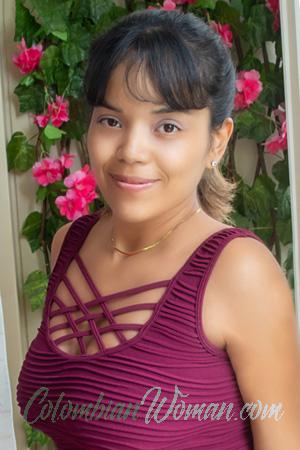 214303 - Vicky Age: 36 - Peru