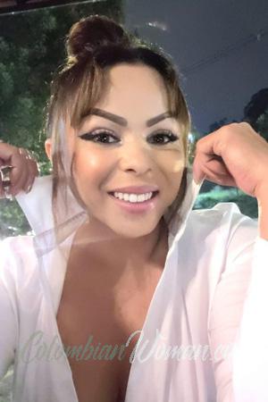 214438 - Adriana Age: 51 - Colombia