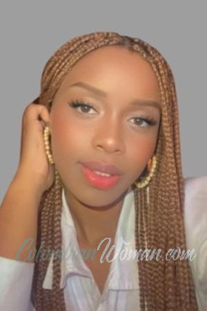 214747 - Manuela Age: 25 - Colombia