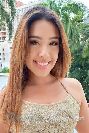 214895 - Kelly Age: 27 - Colombia