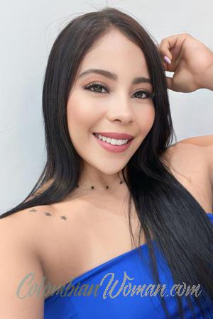 215253 - Daniela Age: 26 - Colombia