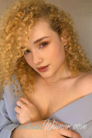 215550 - Scarlet Age: 27 - Colombia