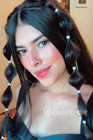 215727 - Brisneidy Age: 20 - Colombia