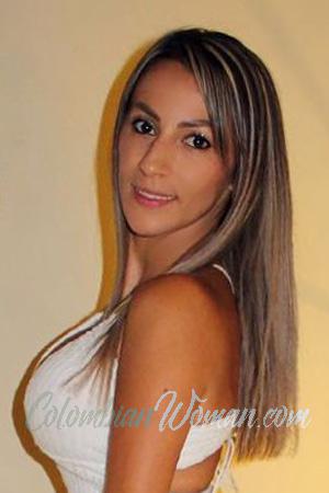 215729 - Tatiana Age: 38 - Costa Rica