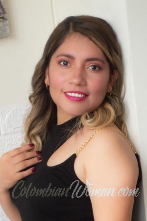 216802 - Yalini Age: 30 - Peru