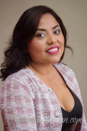 216812 - Paola Age: 38 - Peru