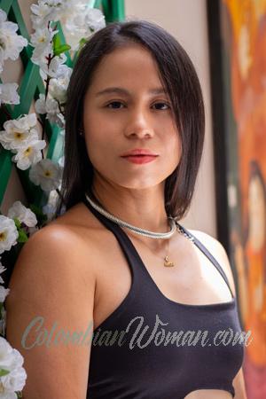 218770 - Jeniffer Age: 41 - Colombia