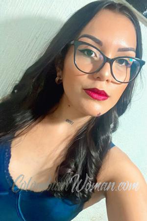 218937 - Yendry Age: 26 - Costa Rica