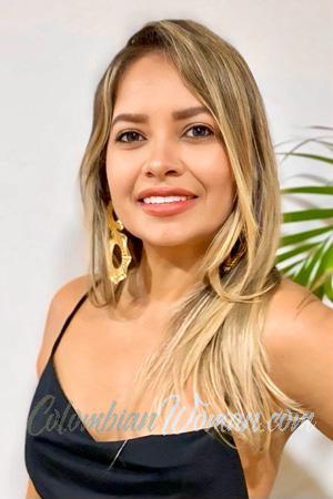 219933 - Paola Age: 38 - Colombia