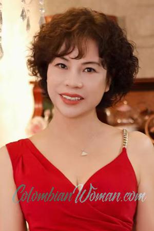 221431 - Alina Age: 55 - China