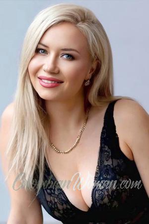 223642 - Elena Age: 45 - Ukraine